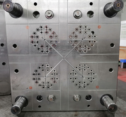 pump dispensers insert moulds aerosol valve moulds spray pump mist molds 03.jpg